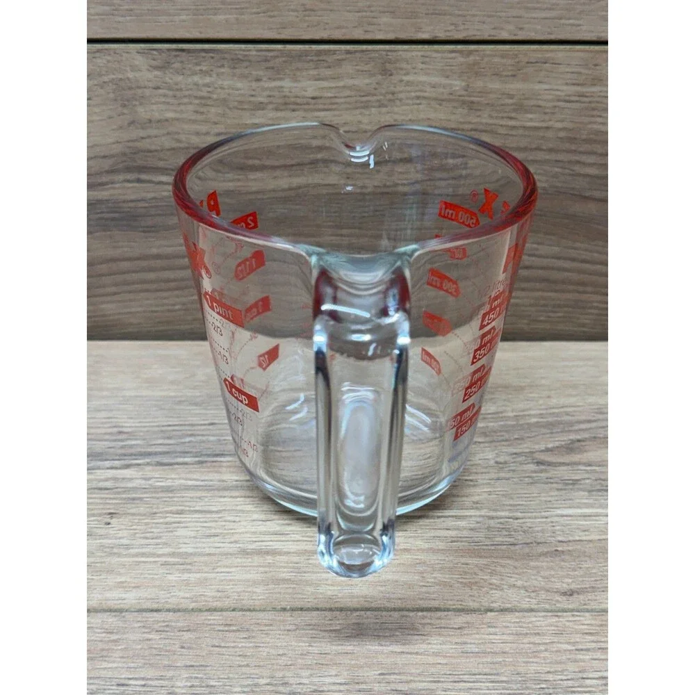 PYREX 2 Cup 16 Oz. 500 ML Glass Measuring Cup Mixing Red Letter USA - Vintage